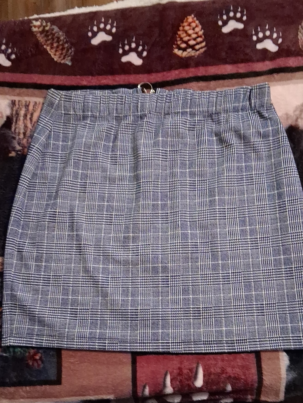 Girls Plaid Mini Skirt in Gray and Black